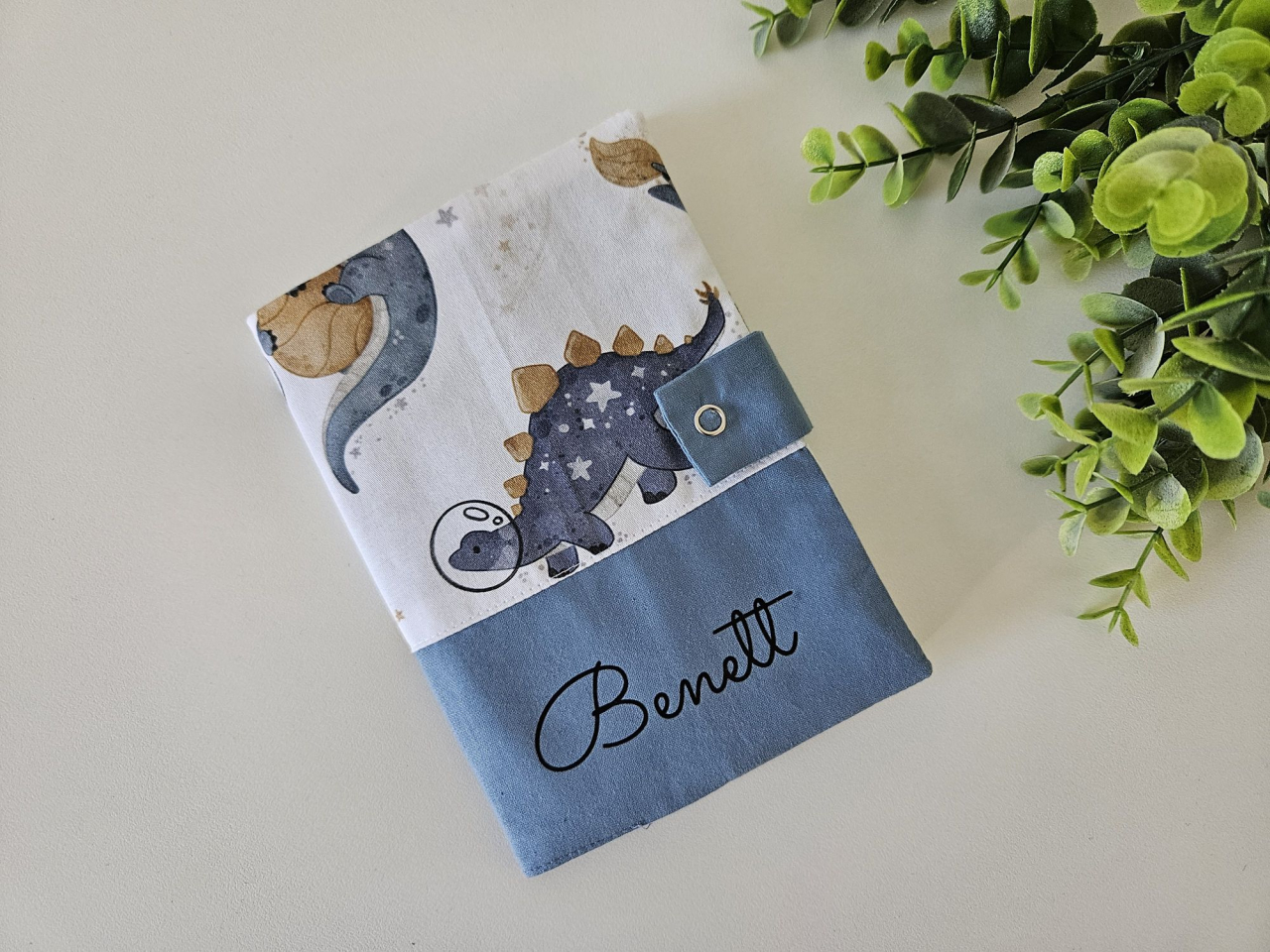 Egészségügyi kiskönyv borító - Dínók